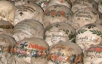 Besuch im Beinhaus zu Hallstatt