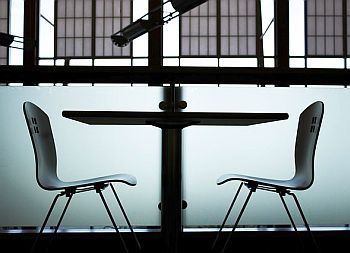 Was hat das Sitzen und Atmen mit Lernen zu tun?