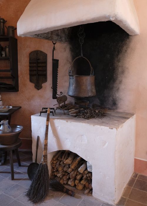 Cooking area with fireplace