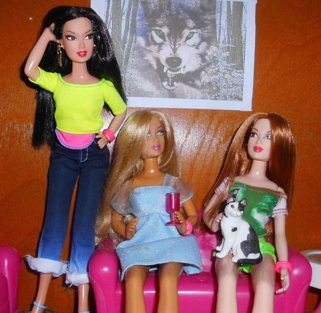Barbie-Kopien Ava, Venus und Amber