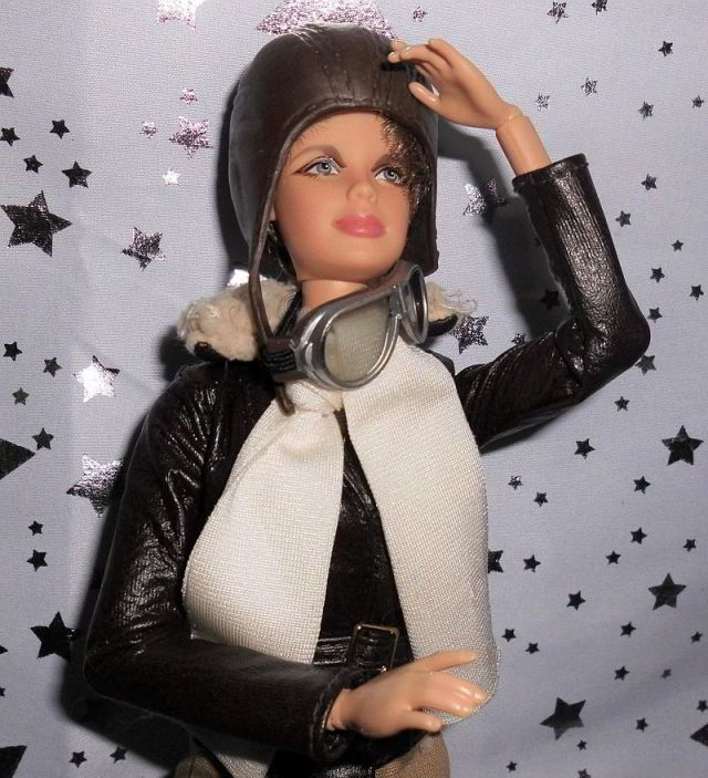 Barbie: Amelia Earhart
