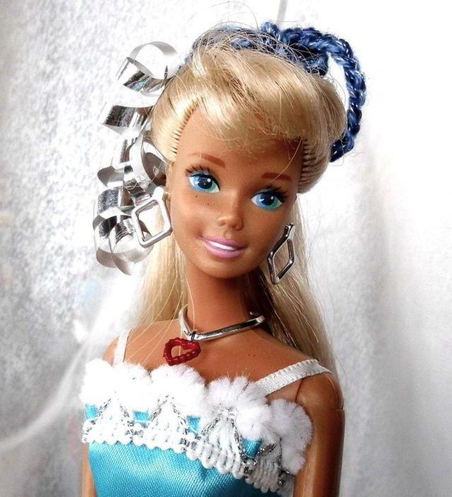 Blonde Barbie Igraine