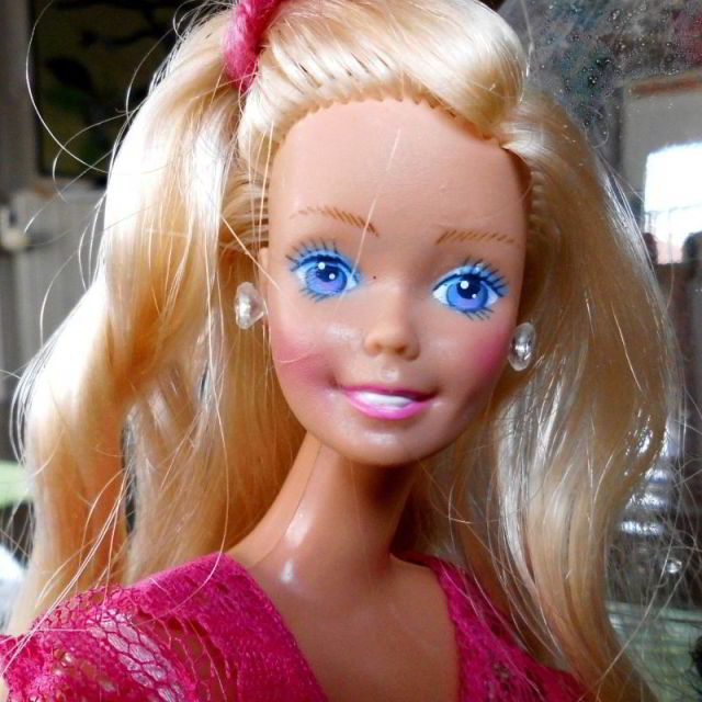 Jewel Secrets Barbie Selena
